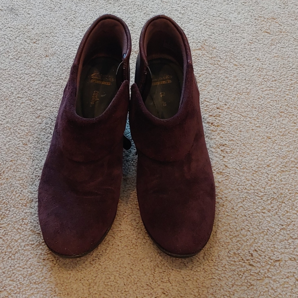 Clark's Collection Purple Suede Ankle Bootie 11
